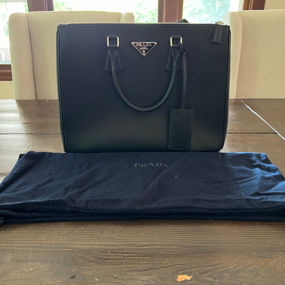 Prada Gallerina Saffiano leather bag
